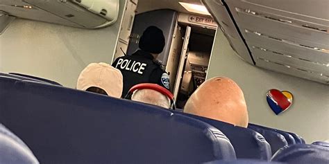 Passengers react after Southwest pilot gets arrested for DUI on plane ...
