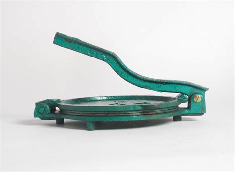 D'source Roti maker - Roti press | Kitchen Helpers | D'Source Digital ...