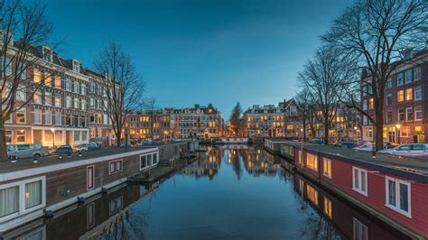 Bing HD Wallpaper 6 Jan 2024: Oud-West neighbourhood, Amsterdam ...