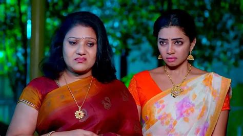 Watch Ammayi Garu TV Serial Webisode of 18th October 2023 Online on ZEE5