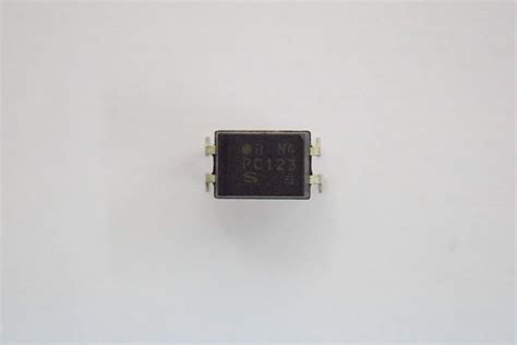 VOLTECH ELECTRONICS GENERIC OPTOCOUPLER PC123 DIP (2 PCS/LOT) : Amazon ...