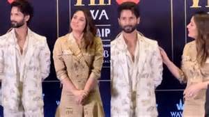 More than just hugs! Shahid Kapoor and Kareena Kapoor Khan recreate ...