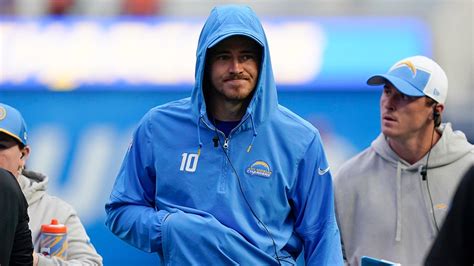 Chargers’ Justin Herbert out for season with broken finger | Fox News