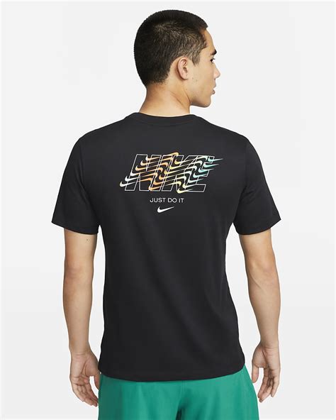 Nike Dri-FIT Men's Training T-Shirt. Nike IN