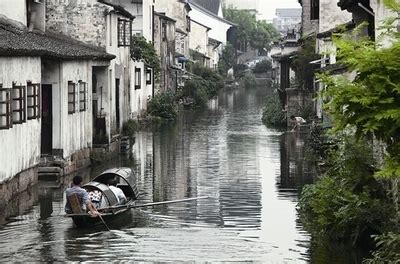 凤凰县筸子坪镇：干旱缺水百姓忧 送水入村解民渴_凤凰要闻_凤凰新闻网