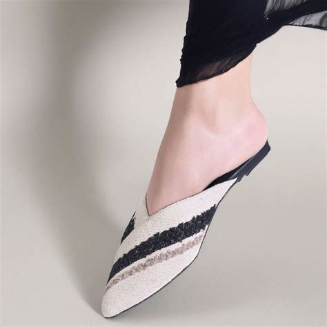 Mules – Dip Your Toes