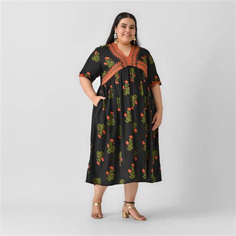 Buy Gulbagh Black V Neck Dress - SOM | Rustorange