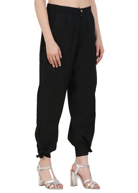 Get Elasticated Waist Detail Solid Slim Fit Pants at ₹ 588 | LBB Shop