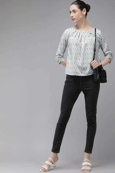 Buy Women Grey Print Round Neck Top Online - 924600 | Van Heusen