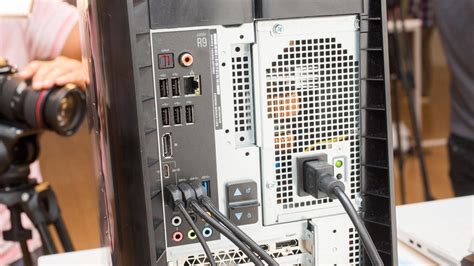 Meet Alienware's Aurora and Dell's G5 gaming desktops - CNET