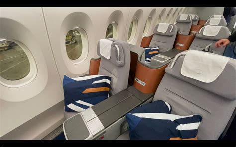 Flight Review: Lufthansa Business Class - Airbus A350 - San Francisco ...