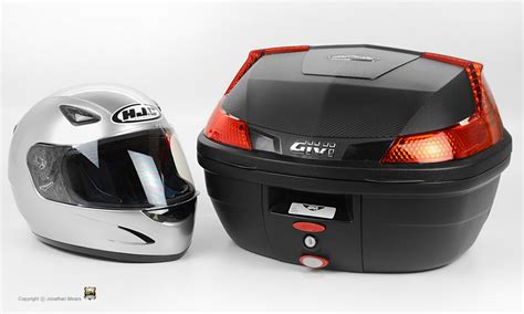GIVI Top Case MONOLOCK 37LTR. BLACK with Red Reflectors (B37N)– Moto ...