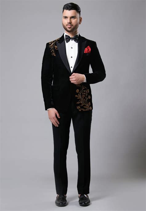 Shop Elegant Black Velvet Collar Tuxedo Suit Set for Men – Aditya ...