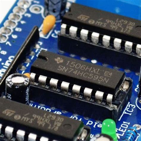 SG Flash Premium L293D Motor Driver Shield Expansion Board For Arduino ...