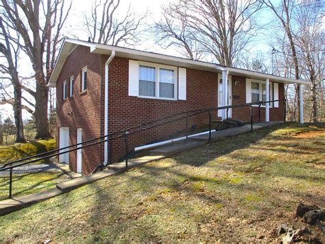 Moody Estate Settlement: 3 Bedroom Brick Home with Unfinished Basement ...