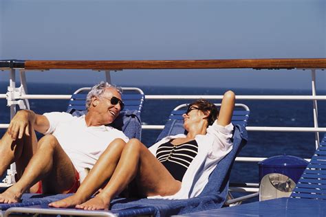 Norovirus Outbreaks in Cruise Ships, Norovirus Infection and Incubation Period - how common is norovirus on cruise ships