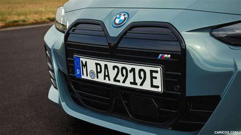 BMW i4 | 2025MY M50 xDrive (Color: Cape York Green) | Grille