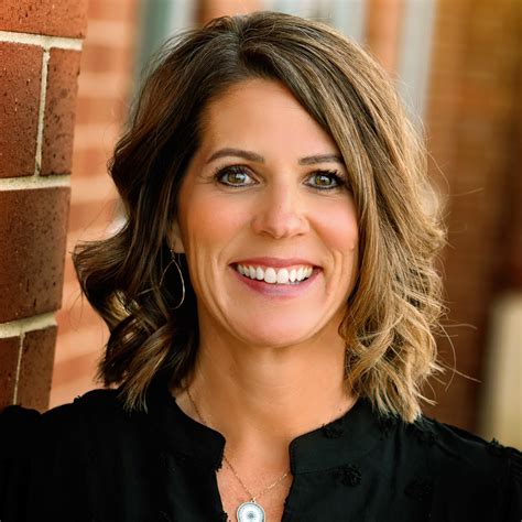 Melissa Johnson, Saint Charles, IL Real Estate Associate - RE/MAX All Pro