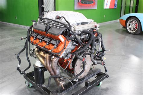 Dodge Hellcat V8 Engine for Sale in Illinois, Care to Guess How Much It Costs? - autoevolution