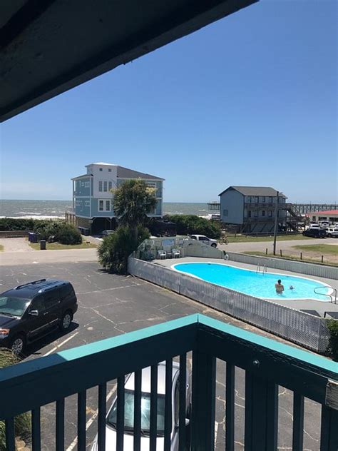 ISLAND RESORT & INN (Oak Island) - Inn Reviews & Photos - Tripadvisor
