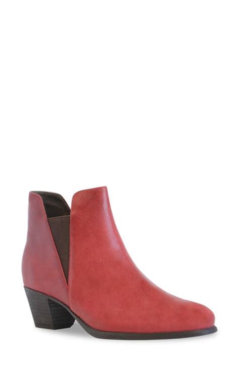 facel plat superior Forja red boots women În oază mecanism