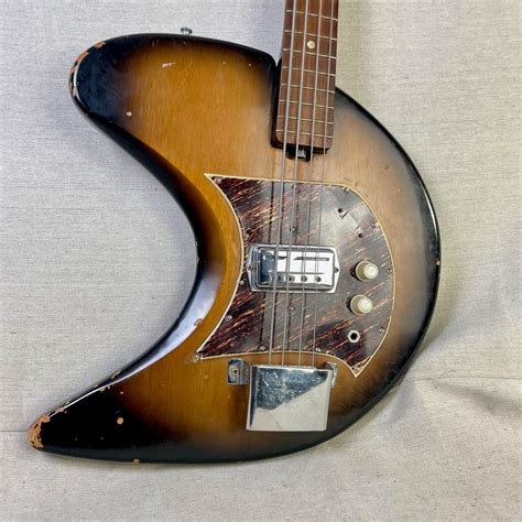 Used Maxitone Crescent Moon - Sweetwater's Gear Exchange