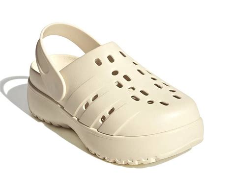 Crocs Classic Platform Clog - Women's - Free Shipping | DSW