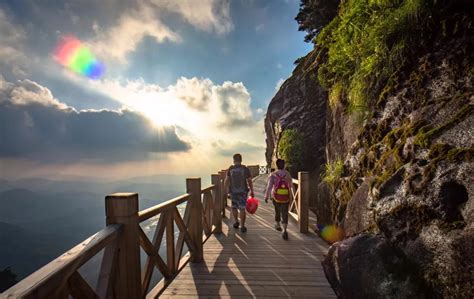 杭州哪里可以爬山徒步 杭州登山徒步经典路线_旅泊网