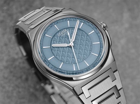 Powering the watches is the same self-winding calibre SXH5 with a 60 ...