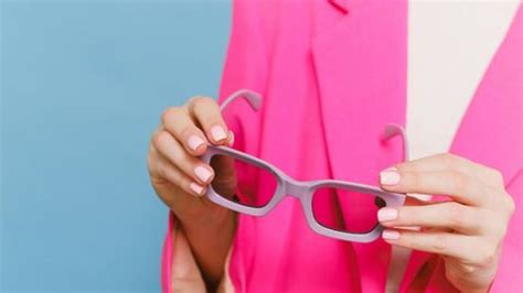 TL Picks: Make A Poetic Statement In Shades Of Pink