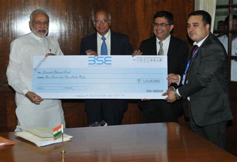 BSE contributes Rs. 1.01 crore to Swachh Bharat Kosh