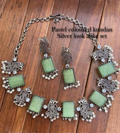 Pastel coloured kundan silver look alike set – Alluring Accessories