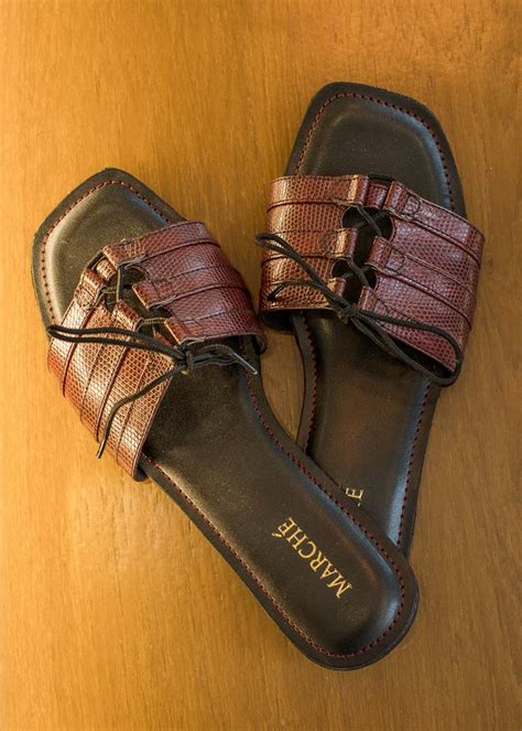 Get Textured Tie-Up Detail Slides at ₹ 1619 | LBB Shop