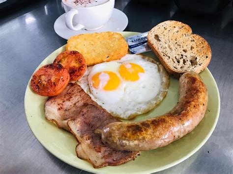 SAUSAGE KL CAFE & DELI MONT KIARA, Kuala Lumpur - Restaurant Reviews ...