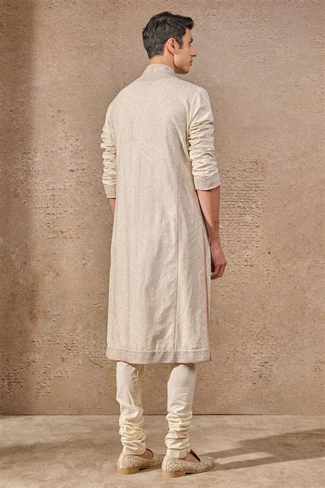 Self Textured Embroidered Kurta