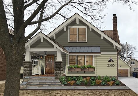 14 Bungalow Style House Exterior Designs - brick&batten