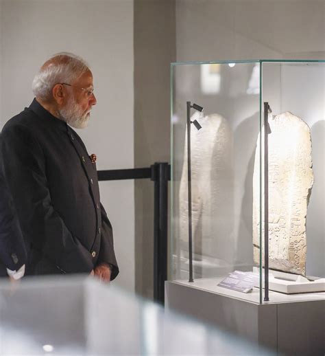PM inaugurates Grand International Exposition of Sacred Piprahwa Relics ...
