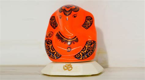 Lord Ganesha Ceramic Statue for Car Dashboard - SASXTRA