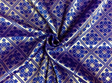 Reversible Brocade fabric purple x metallic gold color 56" BRO562 – The ...