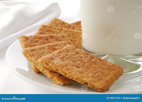 Cinnamon graham crackers stock image. Image of dessert - 20651183