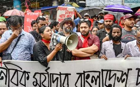 Tension mounts afresh in B'desh as student leaders refuse PM Hasina's ...