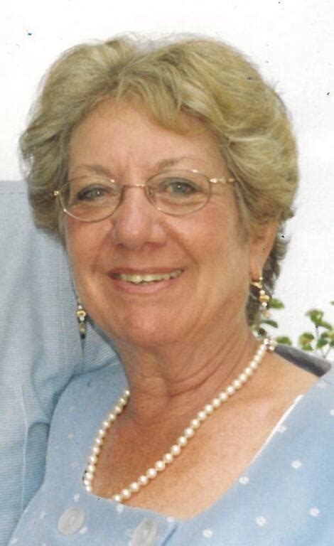Teresa Perri-Seasholtz Obituary - Clarksburg, WV | Davis-Weaver Funeral ...