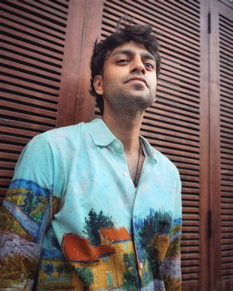 How to Style Party Shirts for Men: Trendy Outfit Ideas - Naymish Designs