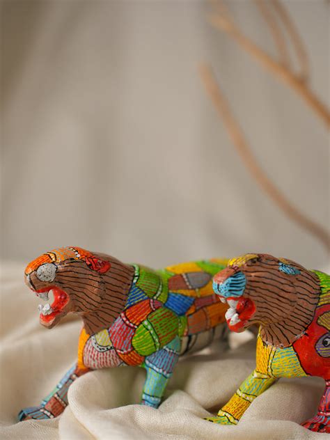 Buy Exclusive Gond Art Tiger Curio - Forest Wanderer Online