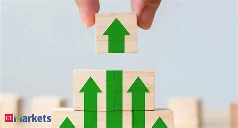 These 5 smallcap MFs gave double-digit returns in 2022. Check their top ...