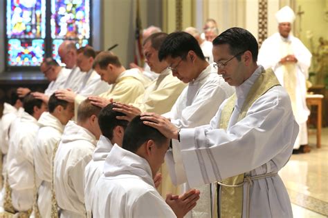Nashville adds 9 priests in historic Catholic ceremony