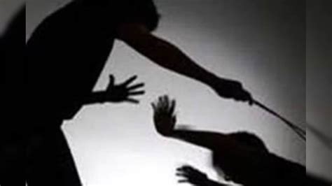 Rajasthan: होमवर्क नहीं करने पर श‍िक्षक ने छात्र को बेरहमी से पीटा, प ...