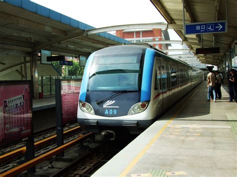 武汉的这条有轨电车今天成了“网红”，票价、换乘全攻略在这里……