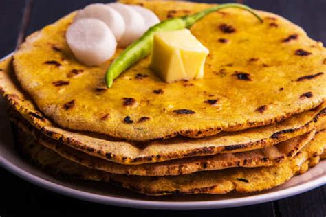Makki Ki Roti Recipe: How to make Makki Ki Roti Recipe for Lohri at ...