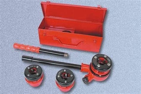 VTH Inder Ratchet Pipe Die Set 1/2", 3/4", 1" Die Handle Price in India ...